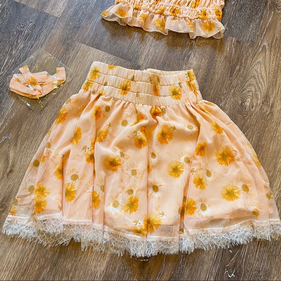 The Girl In The Oil Painting Sun Flower Dress Set - Picture 9 of 12